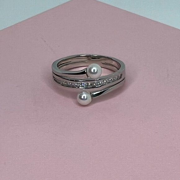Sterling Silver Cz & Simulated Pearl Ring - Picture 3 of 15